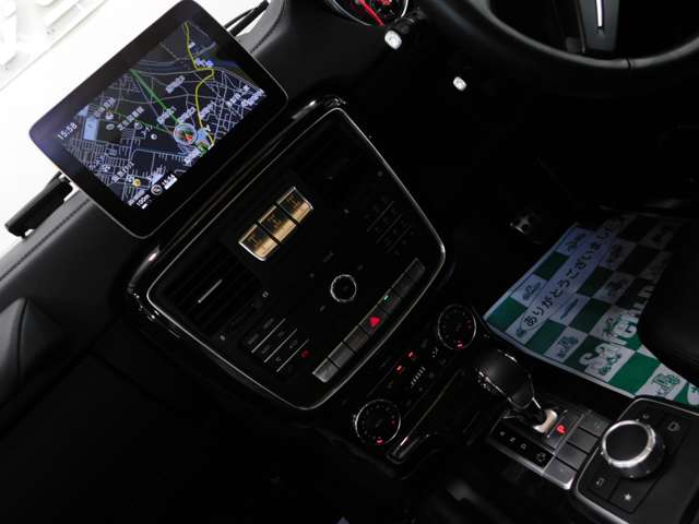 Mercedes-Benz G-Class 5