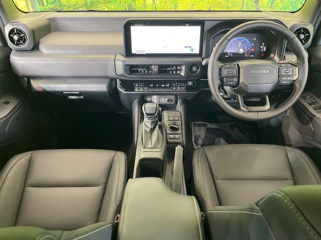 Toyota Land Cruiser FJ 2