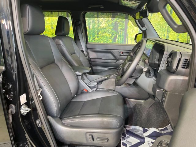 Toyota Land Cruiser FJ 8