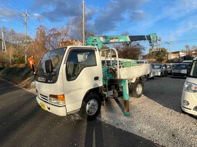 Isuzu Elf 8