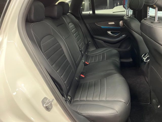 Mercedes-Benz GLC 11