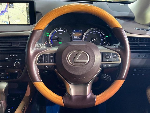 Lexus RX 8