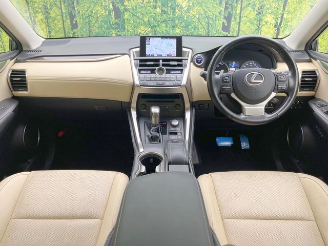 Lexus NX 2