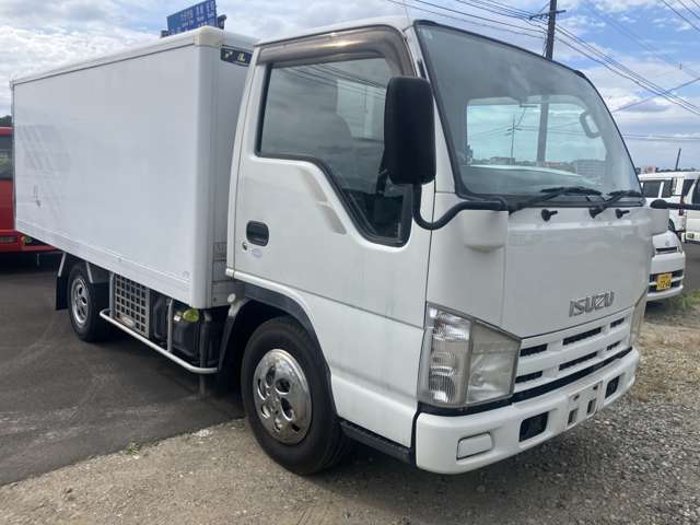 Isuzu Elf 3