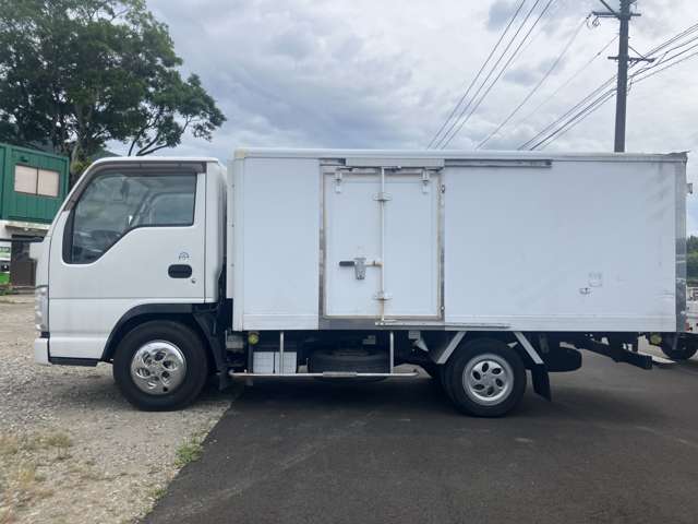Isuzu Elf 4