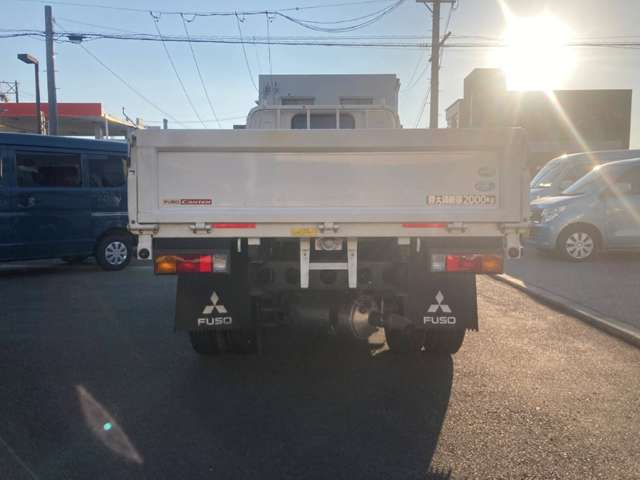 Mitsubishi Fuso Canter 4
