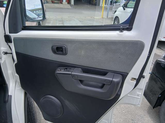 Toyota Light Ace Van 10