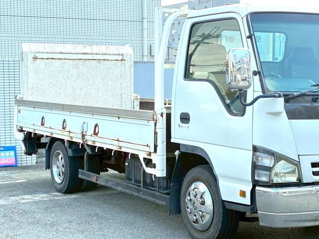 Isuzu Elf 11