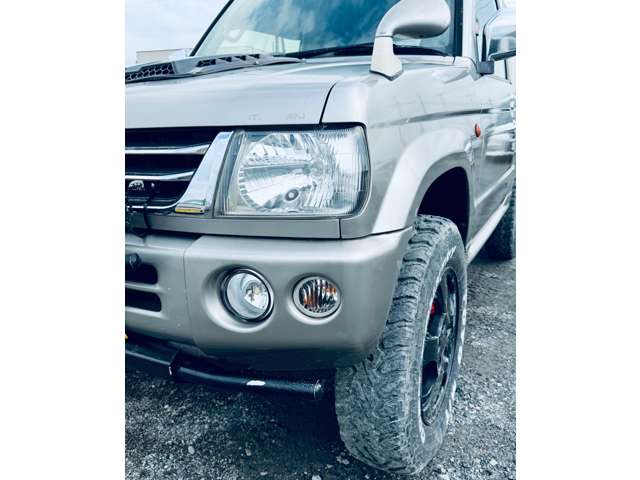 Mitsubishi Pajero Mini 7