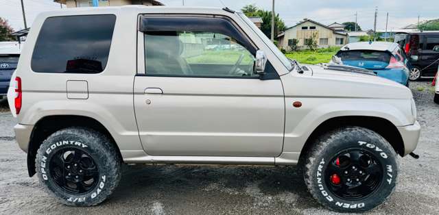 Mitsubishi Pajero Mini 10
