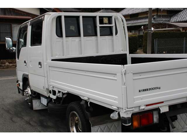 Isuzu Elf 10