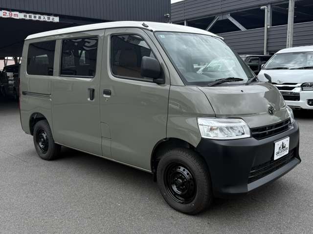Toyota Town Ace Van 11