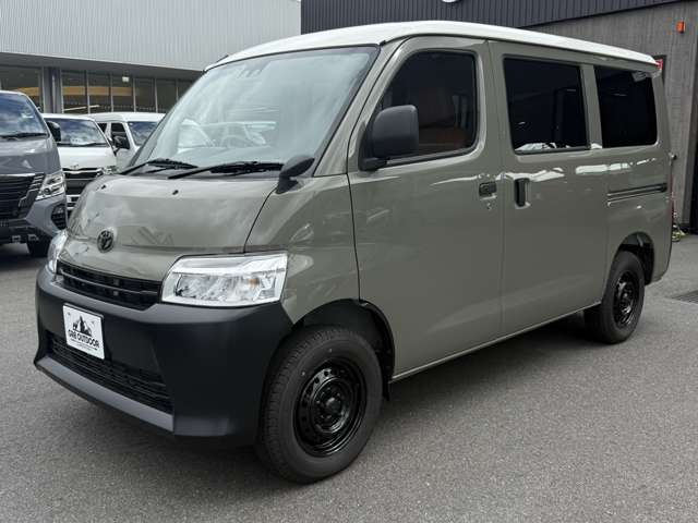 Toyota Town Ace Van 12