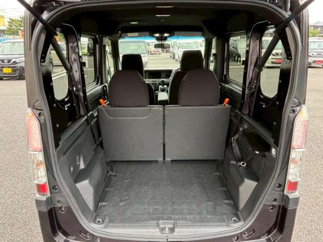 Honda N-VAN 8