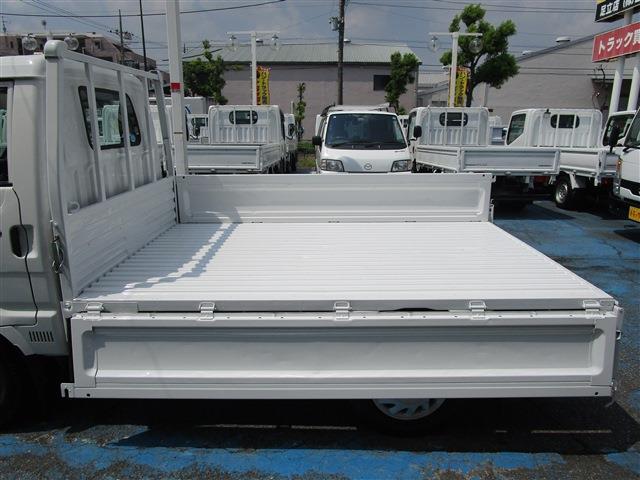 Mazda Bongo Truck 9