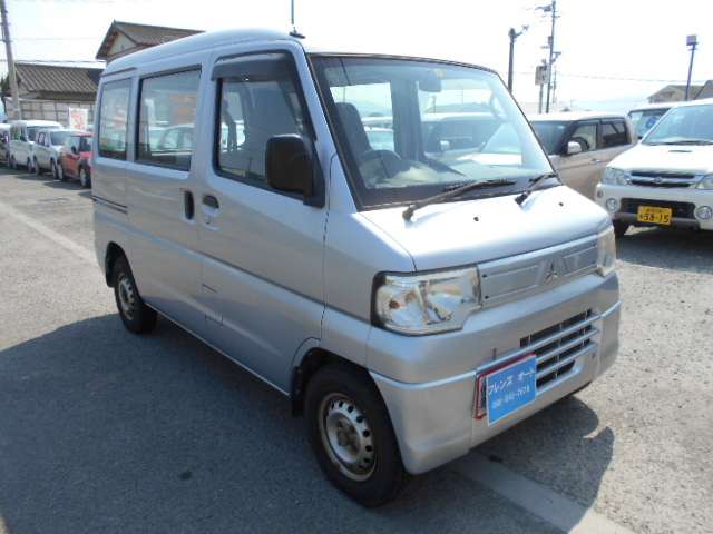 Mitsubishi Minicab Van 4