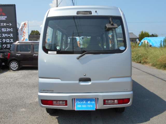 Mitsubishi Minicab Van 7