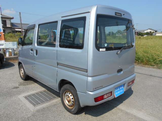 Mitsubishi Minicab Van 9