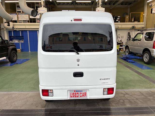 Suzuki Every 12