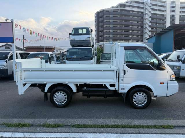 Mazda Bongo Truck 11