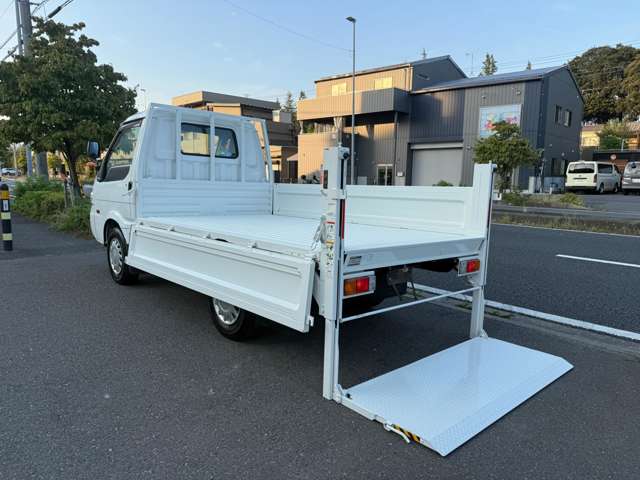 Mazda Bongo Truck 12