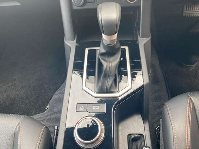 Mitsubishi Triton 8