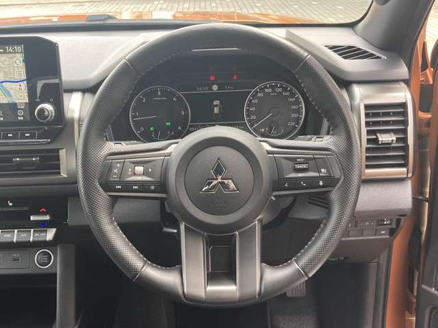Mitsubishi Triton 9