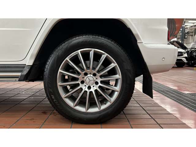 Mercedes-Benz G-Class 11
