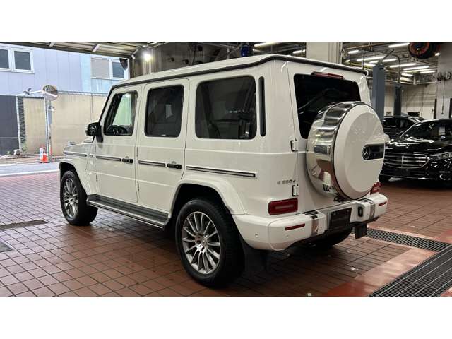 Mercedes-Benz G-Class 8