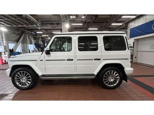Mercedes-Benz G-Class 9
