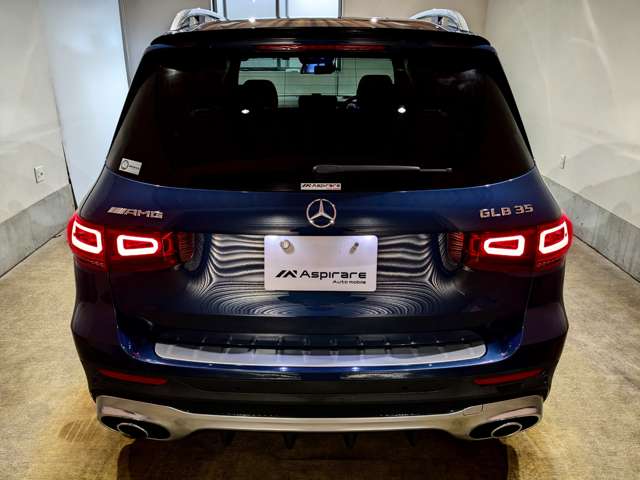 Mercedes-Benz GLB 11