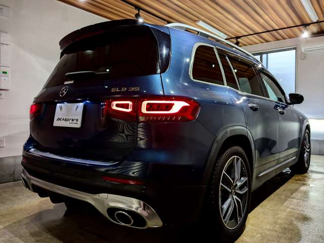 Mercedes-Benz GLB 12