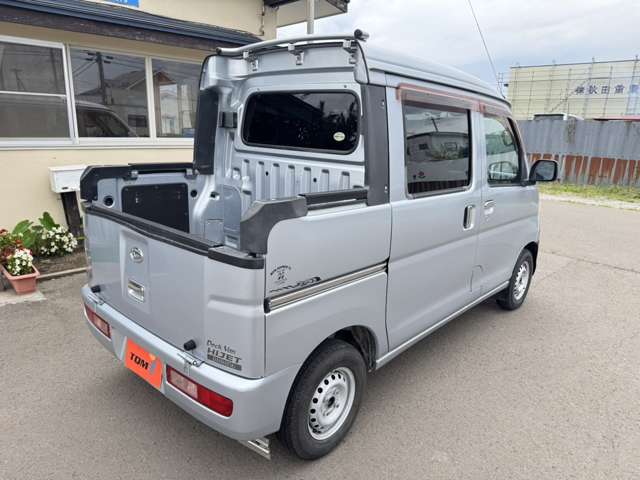 Daihatsu Hijet Deck Van 4