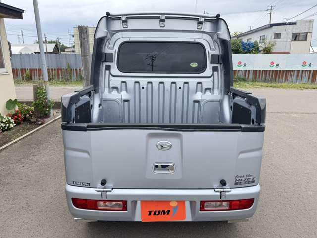Daihatsu Hijet Deck Van 5