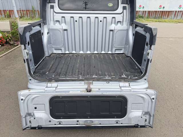 Daihatsu Hijet Deck Van 6