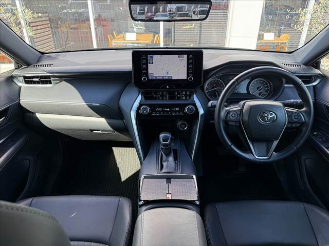 Toyota Harrier 2