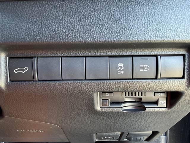 Toyota Harrier 6