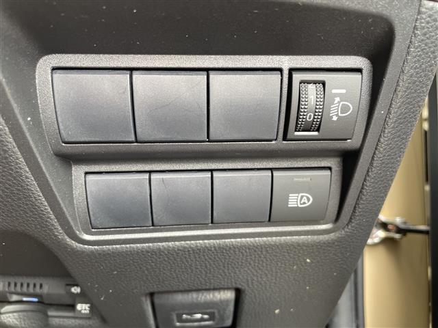 Toyota Yaris Cross 12