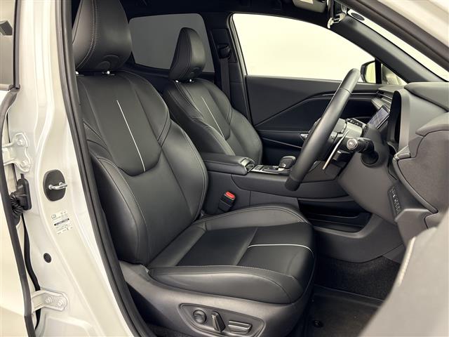 Lexus LBX 9