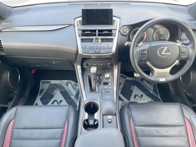 Lexus NX 2