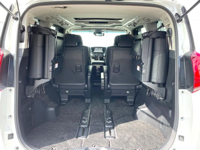 Toyota Alphard 11
