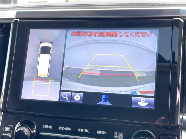 Toyota Alphard 4