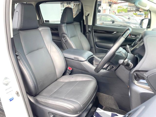 Toyota Alphard 7