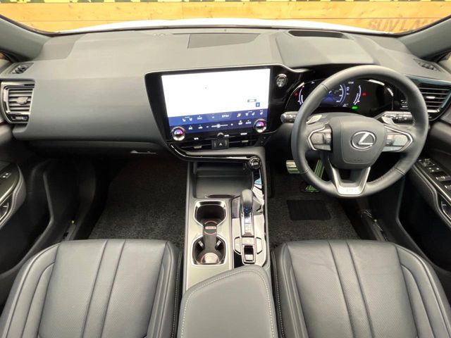 Lexus NX 2