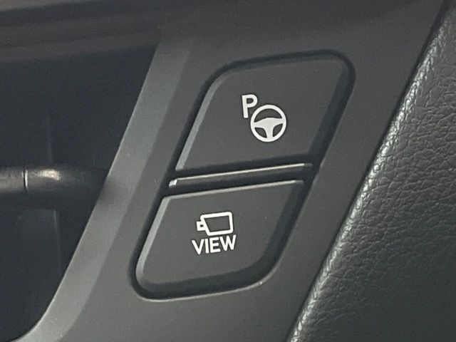 Lexus NX 4