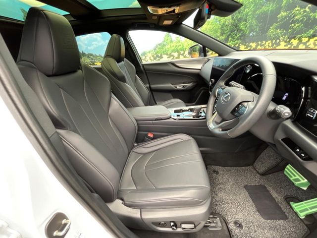 Lexus NX 8