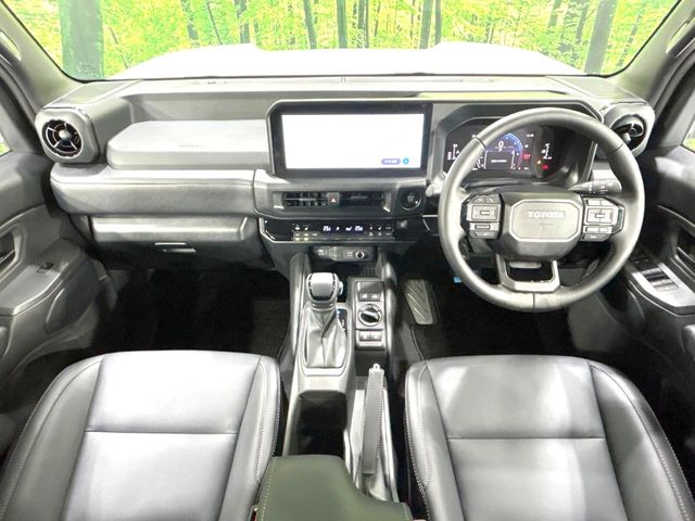 Toyota Land Cruiser FJ 8