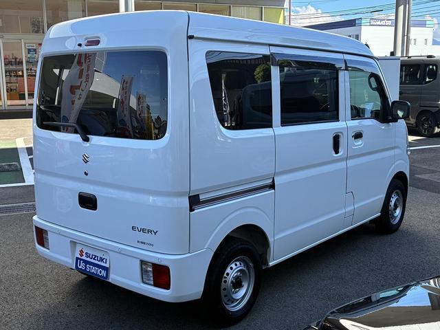 Suzuki Every 8