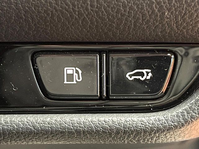 Lexus NX 9