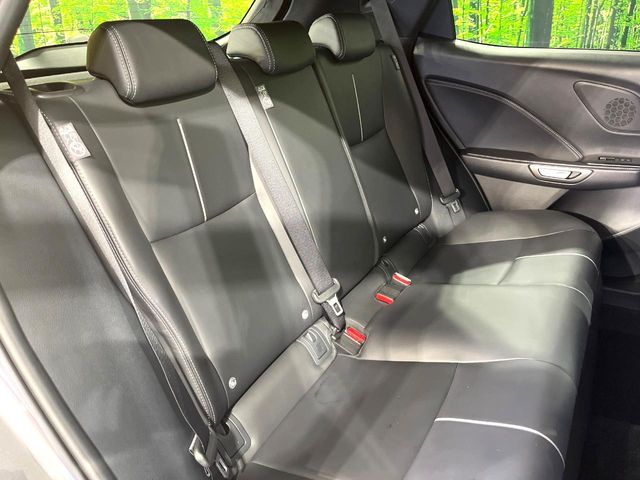 Lexus LBX 9
